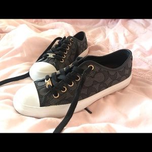 Coach shoes size 6 NWOT